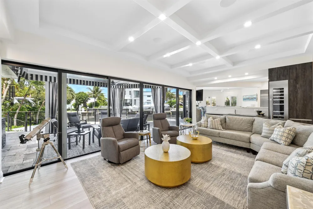125 Marlin Drive Ocean Ridge, FL 33435