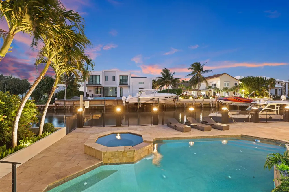 125 Marlin Drive Ocean Ridge, FL 33435