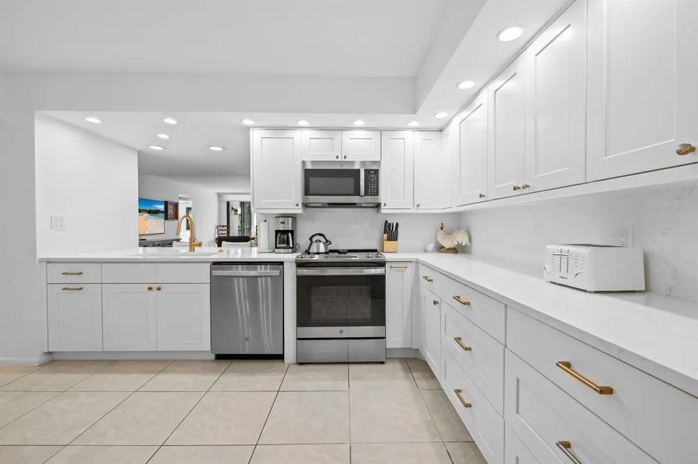 3420 S Ocean Boulevard #3p Highland Beach, FL 33487
