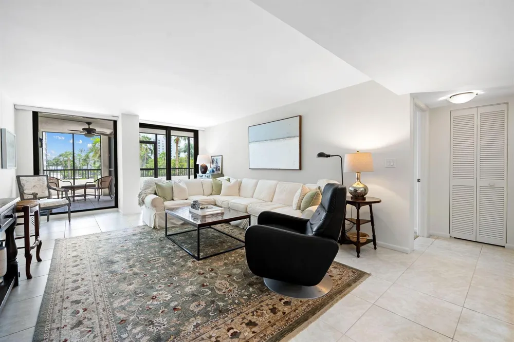 3420 S Ocean Boulevard #3p Highland Beach, FL 33487