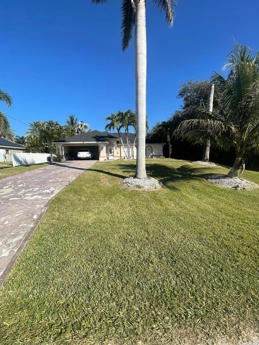 2043 NW 6th Terrace Cape Coral, FL 33993