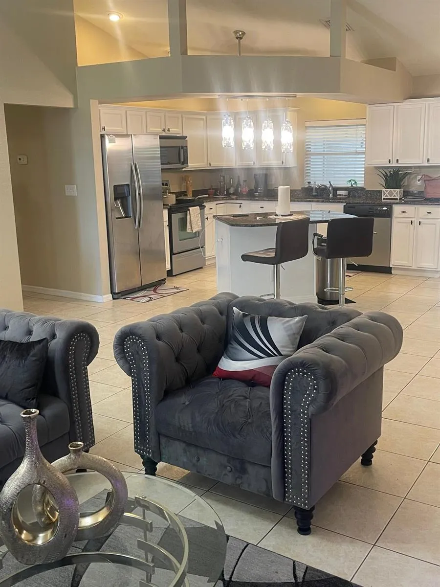 2043 NW 6th Terrace Cape Coral, FL 33993