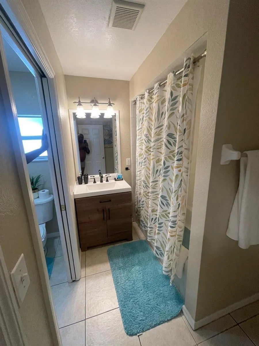 2043 NW 6th Terrace Cape Coral, FL 33993
