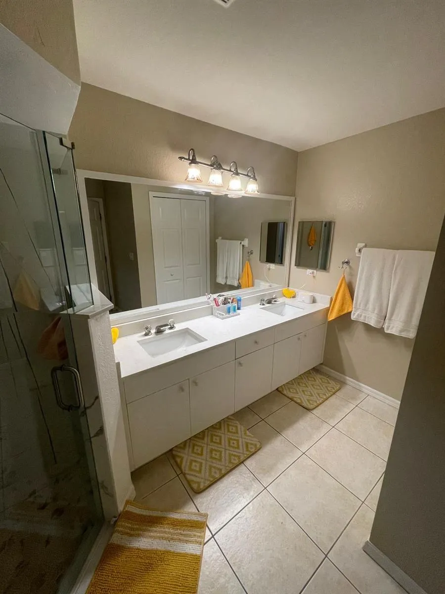 2043 NW 6th Terrace Cape Coral, FL 33993