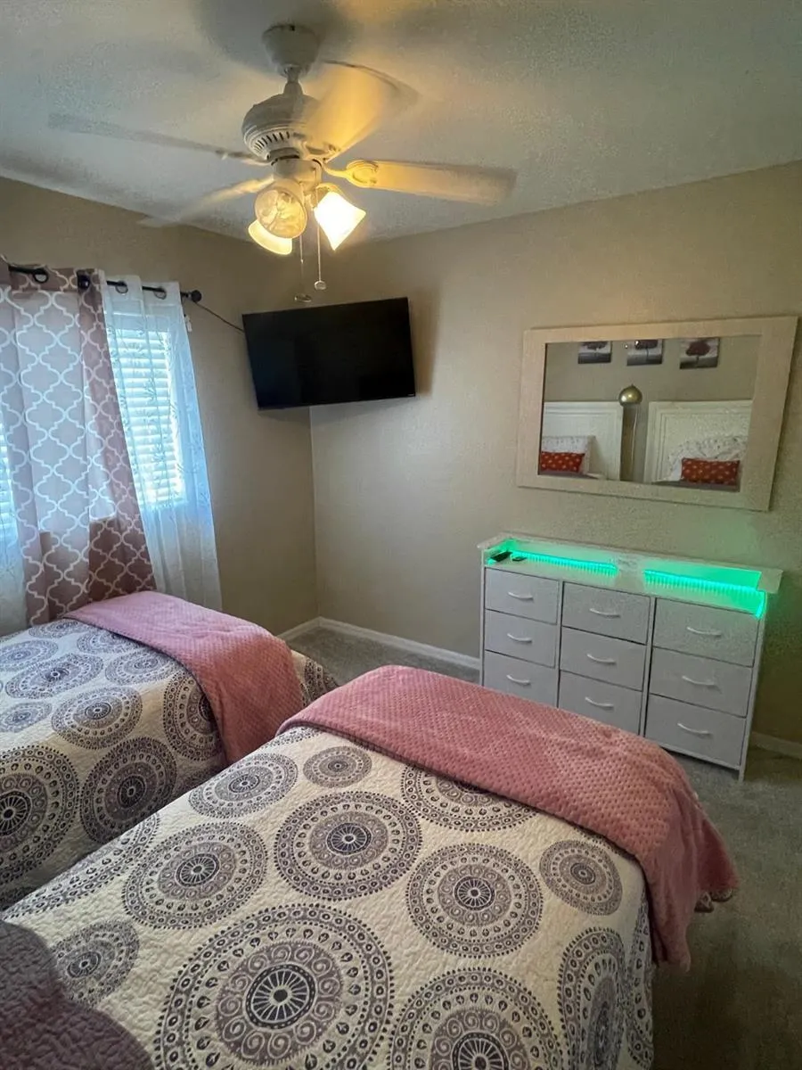 2043 NW 6th Terrace Cape Coral, FL 33993