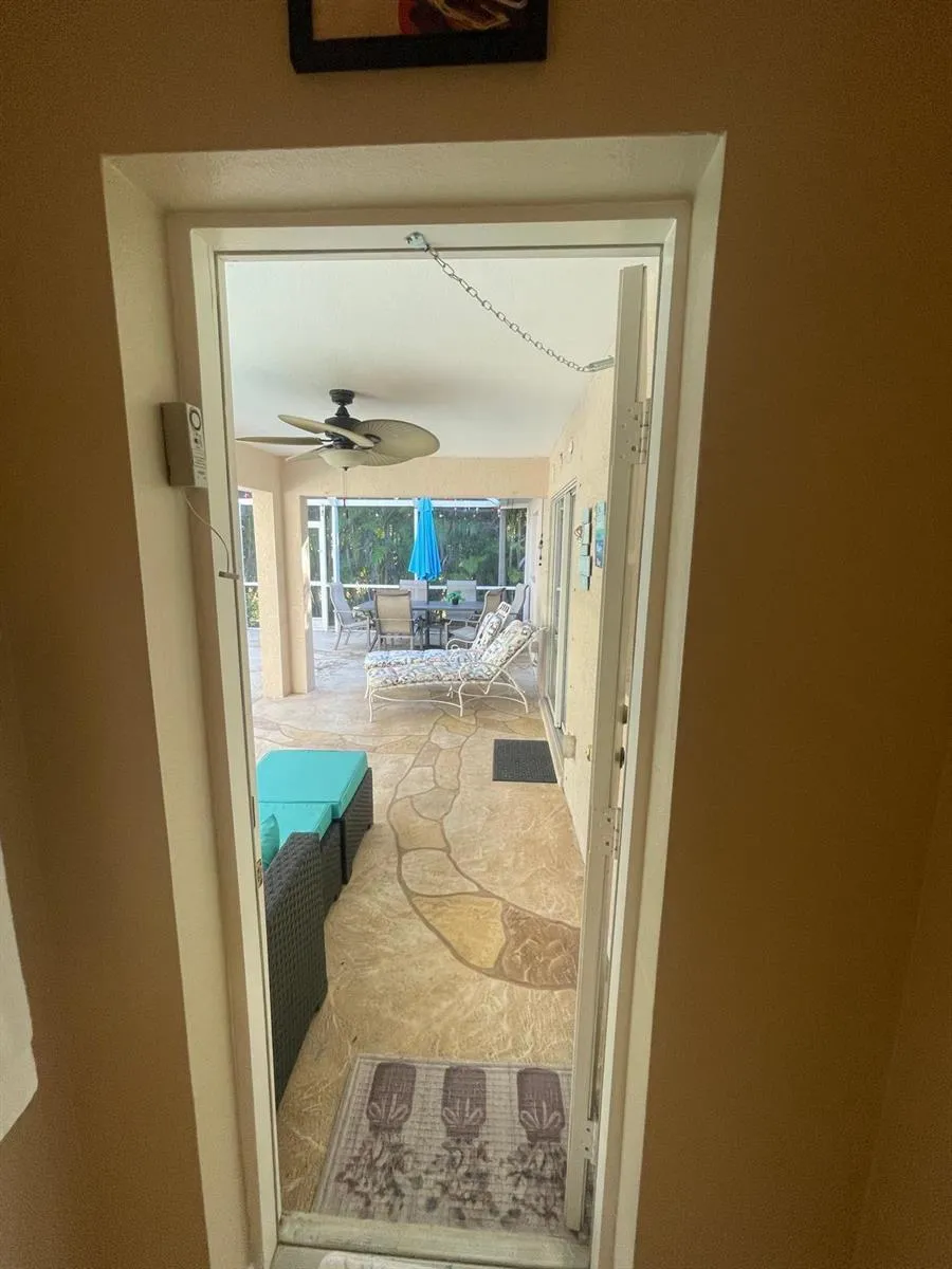 2043 NW 6th Terrace Cape Coral, FL 33993