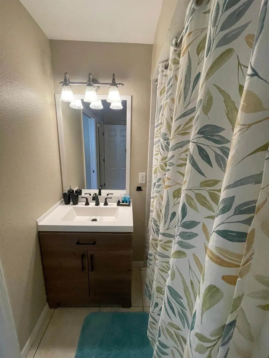 2043 NW 6th Terrace Cape Coral, FL 33993