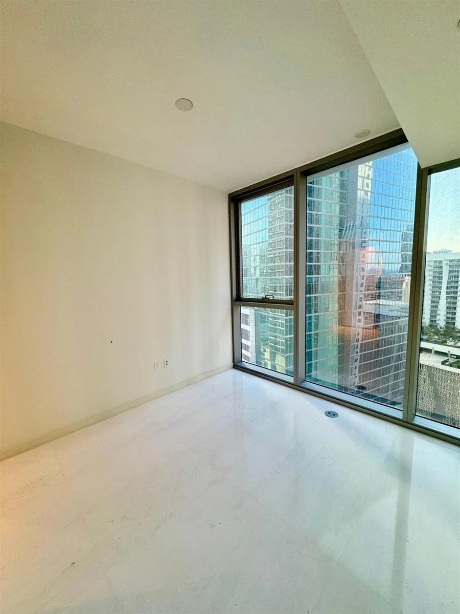 300 Biscayne Blvd Way #2508 Miami, FL 33131
