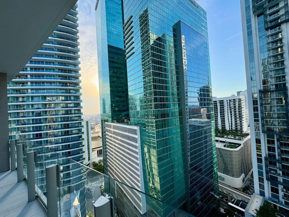 300 Biscayne Blvd Way #2508 Miami, FL 33131