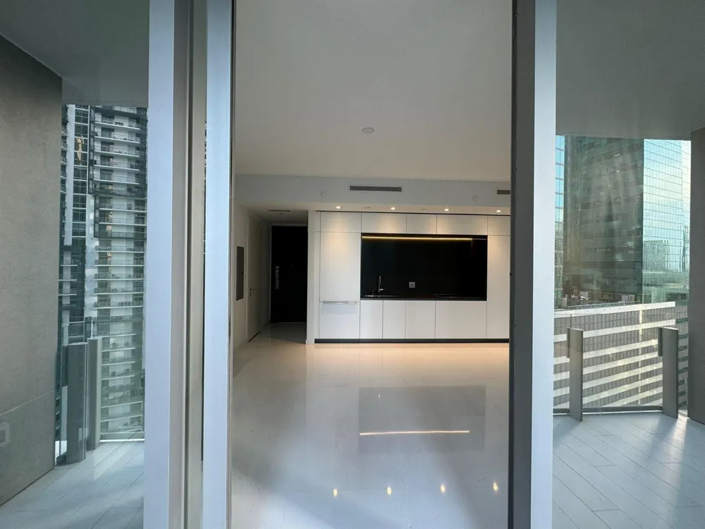 300 Biscayne Blvd Way #2508 Miami, FL 33131