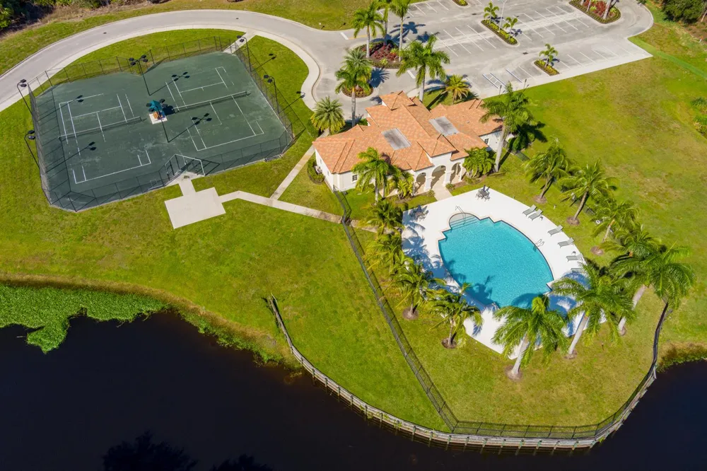 183 SE Via Terra Bella Port St. Lucie, FL 34952