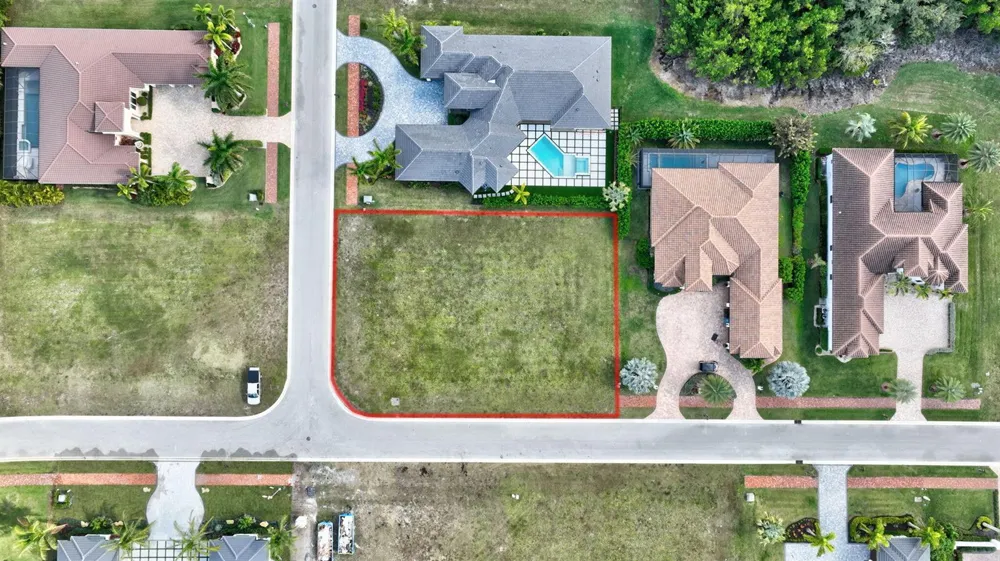 183 SE Via Terra Bella Port St. Lucie, FL 34952