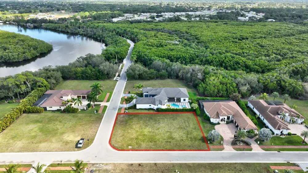 183 SE Via Terra Bella Port St. Lucie, FL 34952