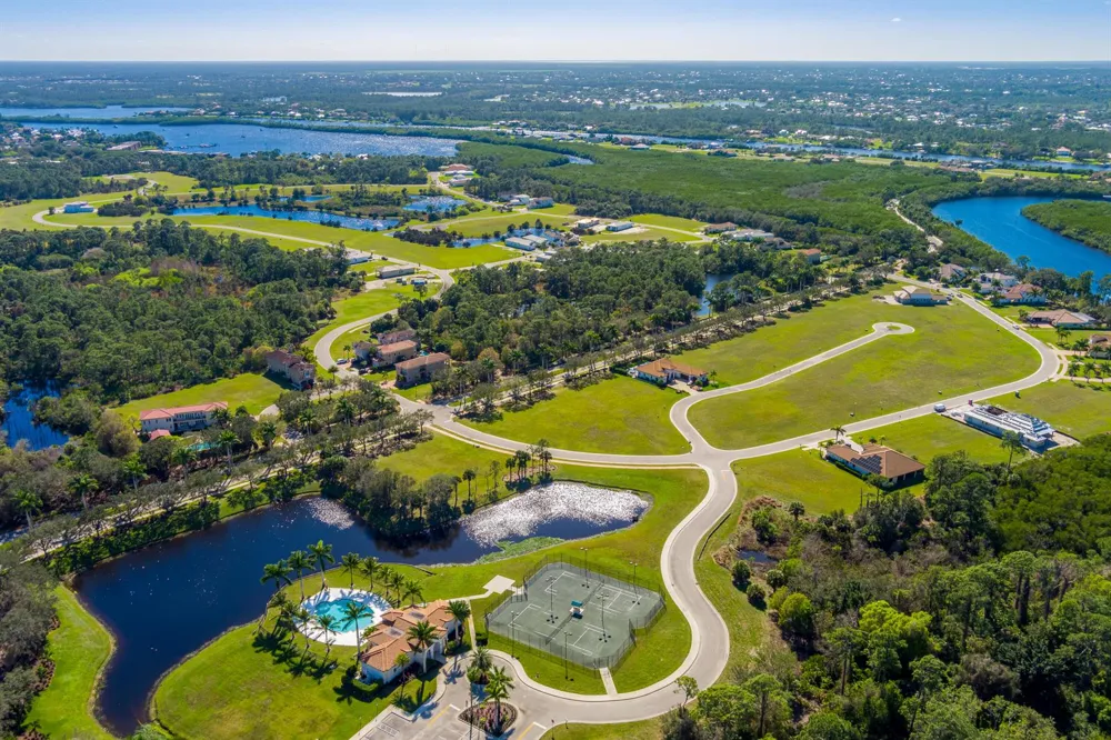 183 SE Via Terra Bella Port St. Lucie, FL 34952