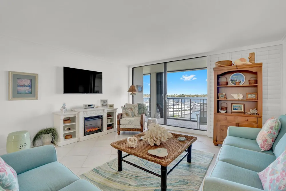 132 Lakeshore Drive #617 North Palm Beach, FL 33408