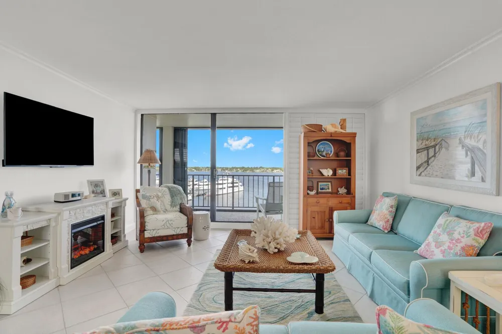 132 Lakeshore Drive #617 North Palm Beach, FL 33408