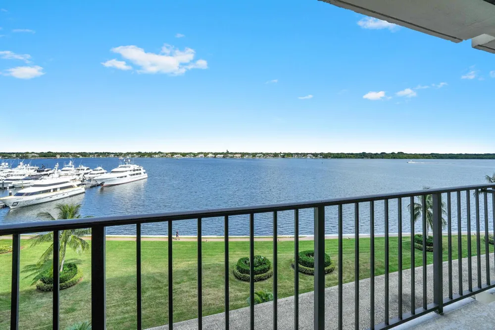 132 Lakeshore Drive #617 North Palm Beach, FL 33408