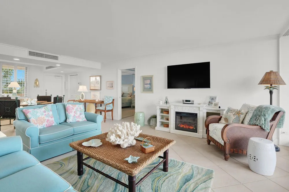 132 Lakeshore Drive #617 North Palm Beach, FL 33408