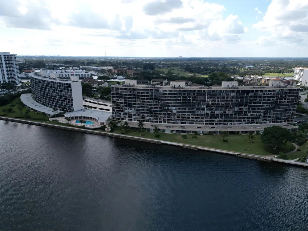 132 Lakeshore Drive #617 North Palm Beach, FL 33408