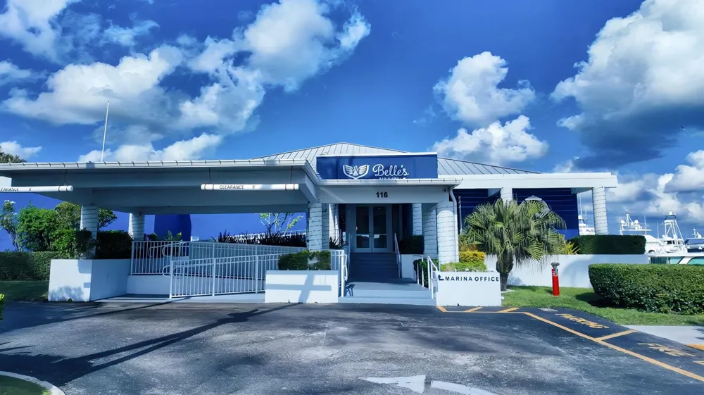 132 Lakeshore Drive #617 North Palm Beach, FL 33408