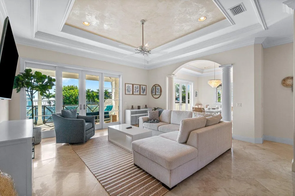 6103 Ocean Boulevard Ocean Ridge, FL 33435