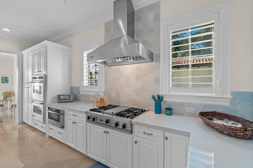 6103 Ocean Boulevard Ocean Ridge, FL 33435