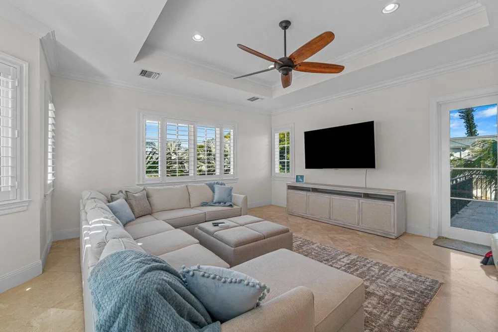 6103 Ocean Boulevard Ocean Ridge, FL 33435
