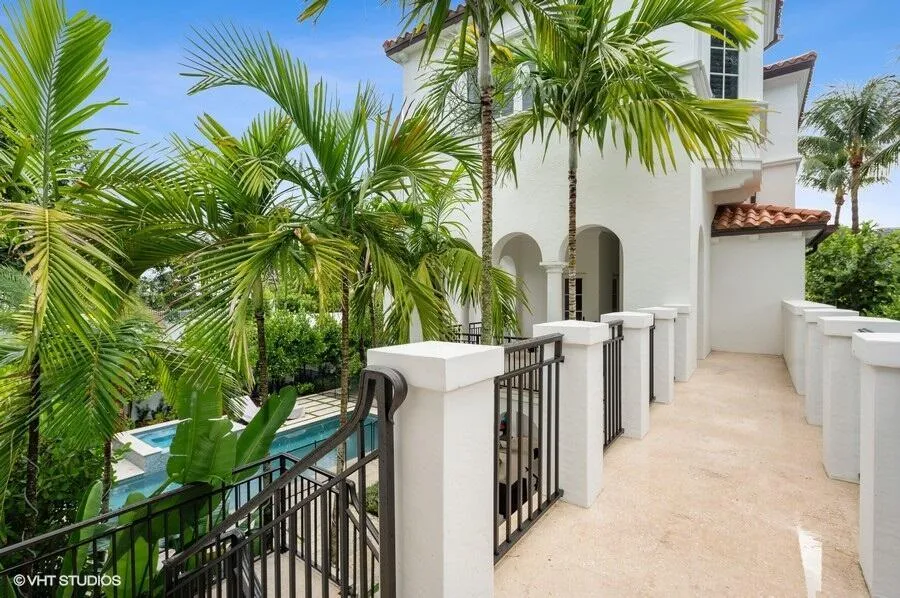 6103 Ocean Boulevard Ocean Ridge, FL 33435