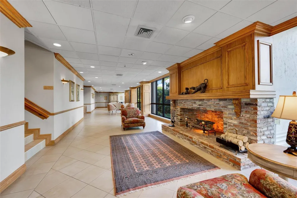 5100 Ocean Boulevard #1016 Lauderdale By The Sea, FL 33308