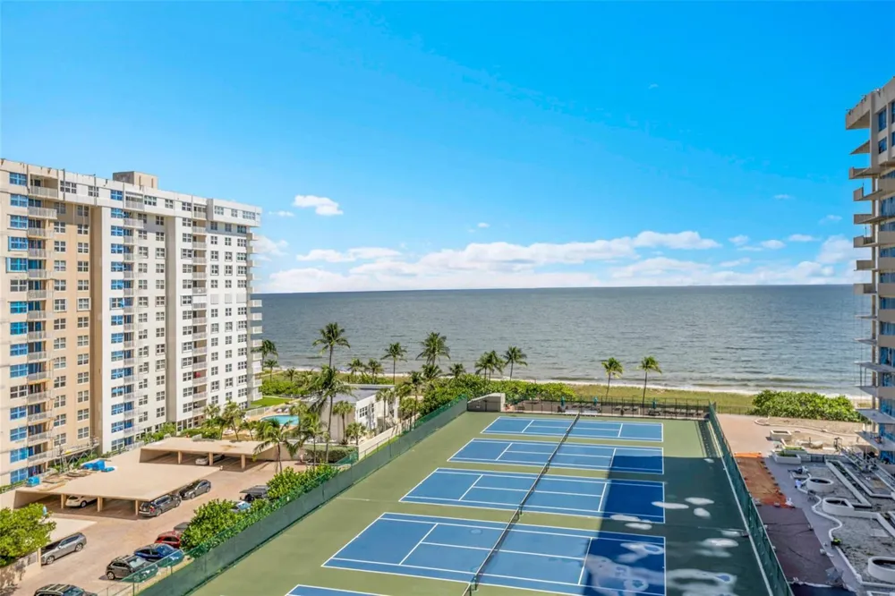 5100 Ocean Boulevard #1016 Lauderdale By The Sea, FL 33308