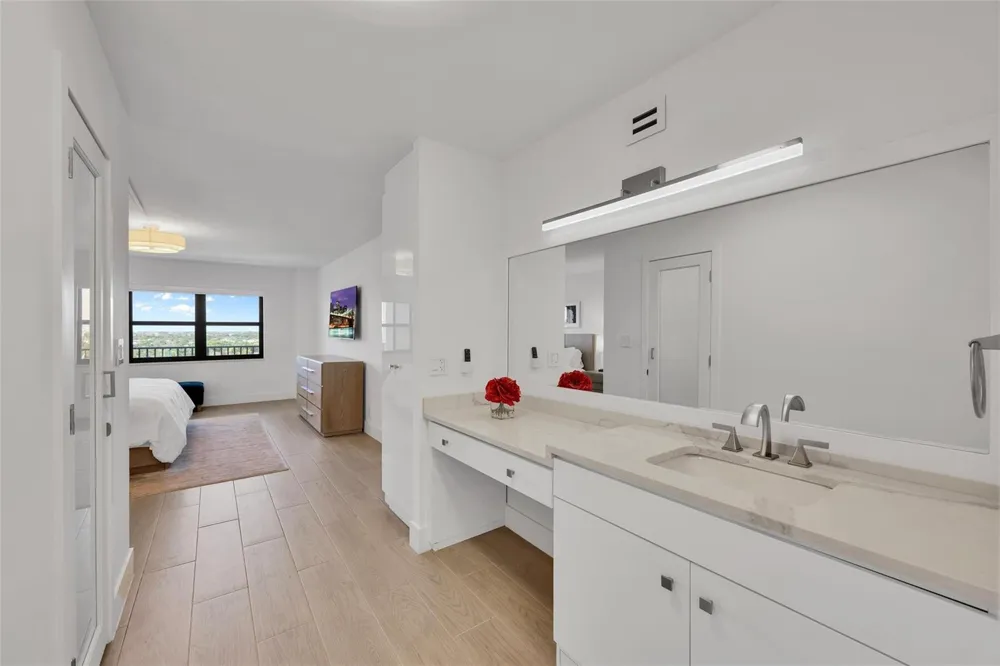 5100 Ocean Boulevard #1016 Lauderdale By The Sea, FL 33308