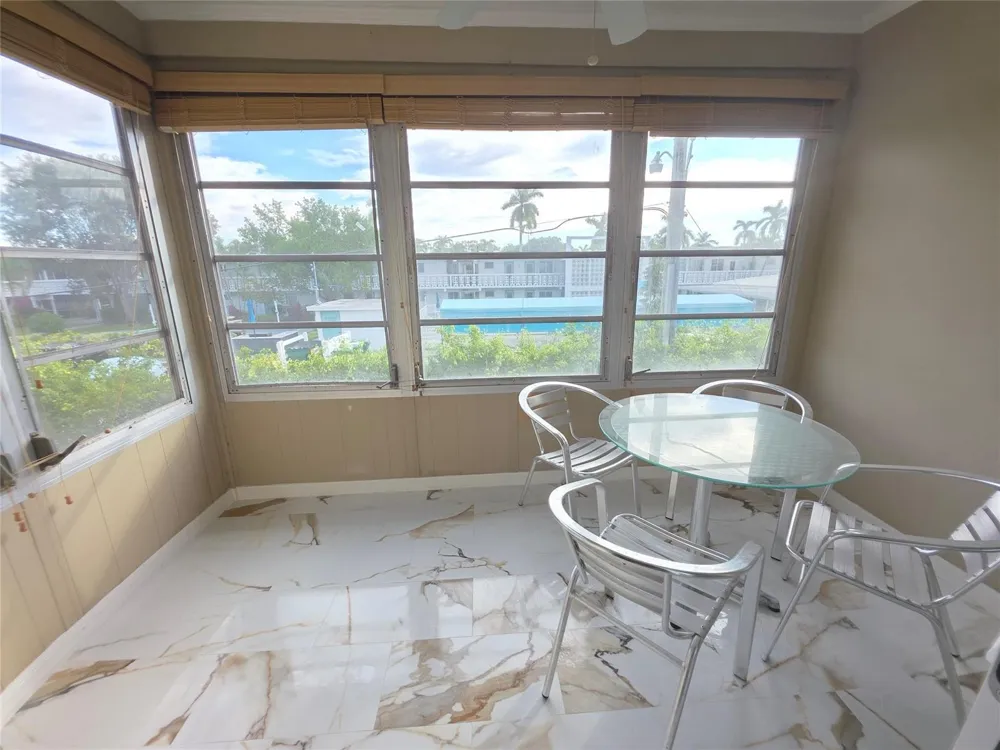 2131 NE 42nd Court #208e Lighthouse Point, FL 33064