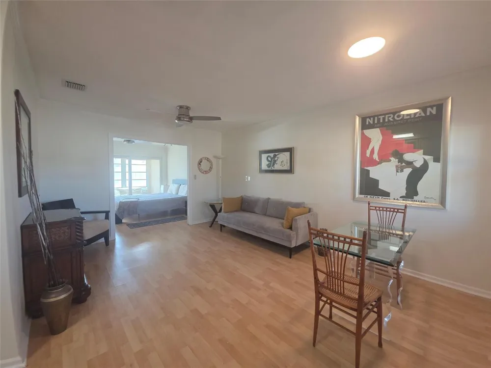 2131 NE 42nd Court #208e Lighthouse Point, FL 33064