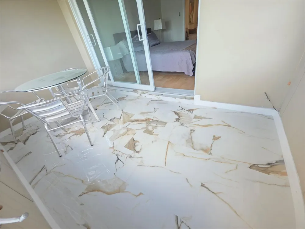 2131 NE 42nd Court #208e Lighthouse Point, FL 33064