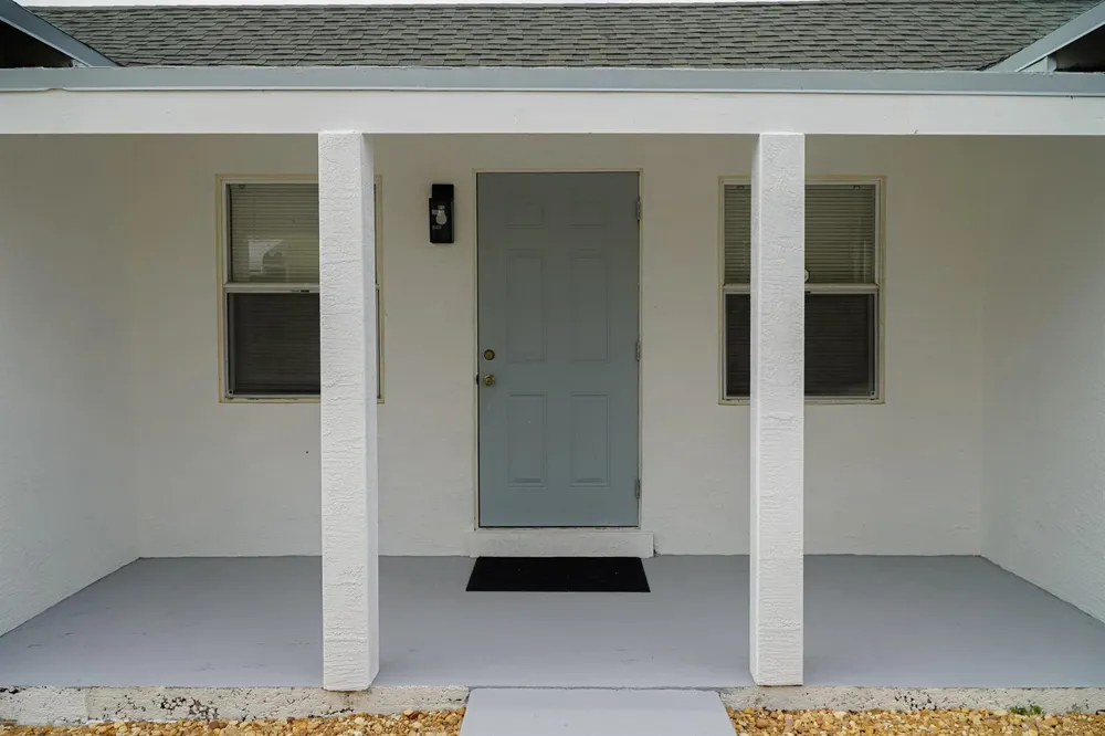 908 W 5th Street Riviera Beach, FL 33404
