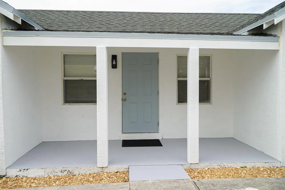 908 W 5th Street Riviera Beach, FL 33404
