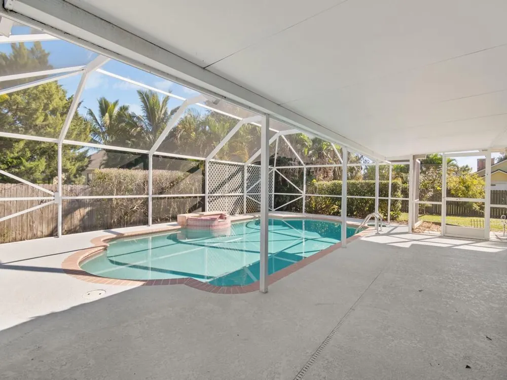 6130 60th Court Vero Beach, FL 32967