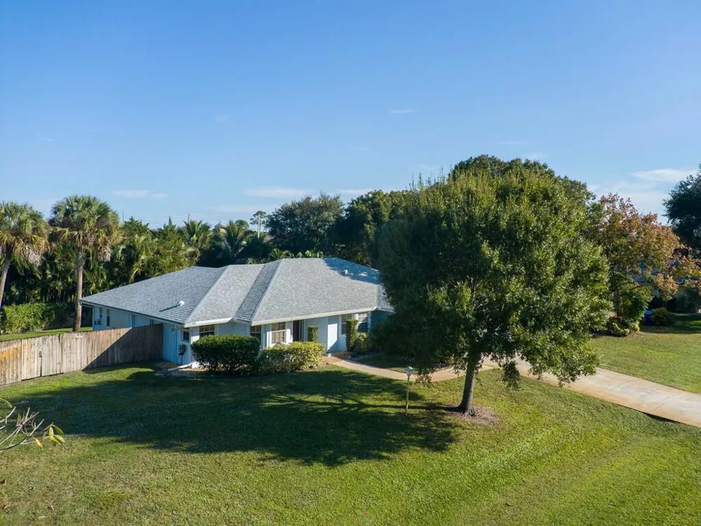 6130 60th Court Vero Beach, FL 32967