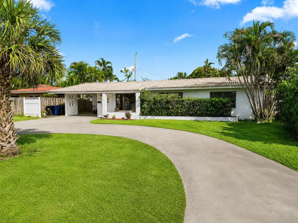 5160 NE 18th Terrace Fort Lauderdale, FL 33308