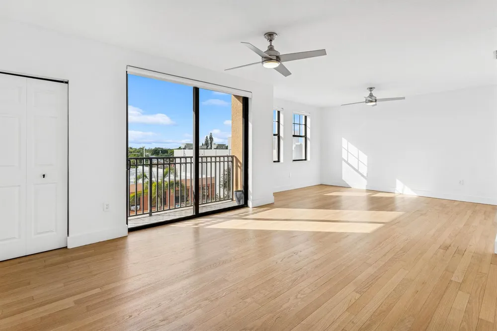 511 Lucerne Avenue #416 