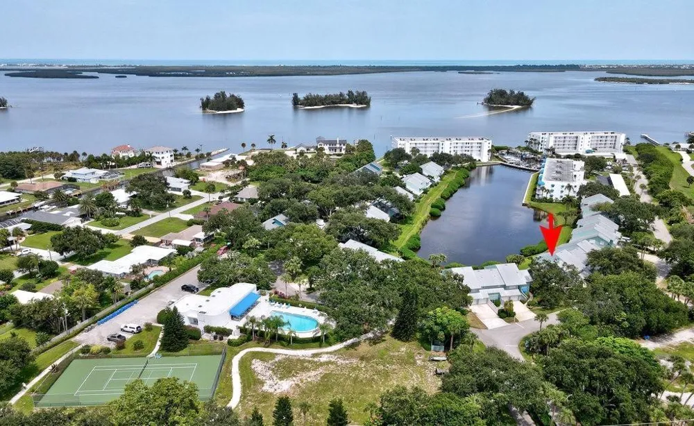 6408 S River Run Drive Sebastian, FL 32958