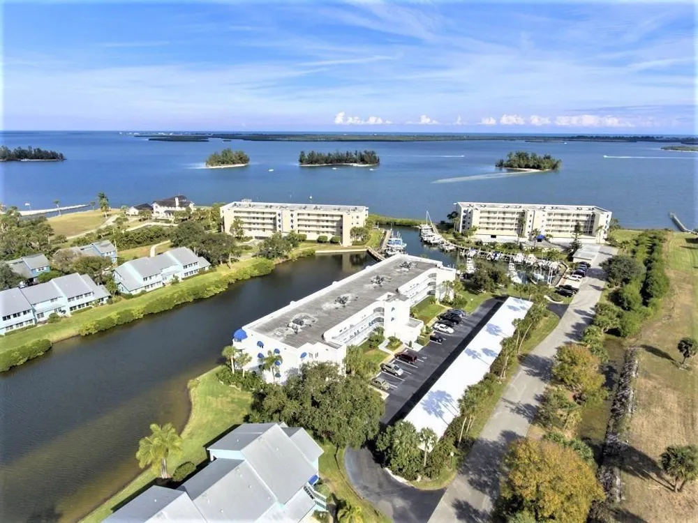 6408 S River Run Drive Sebastian, FL 32958