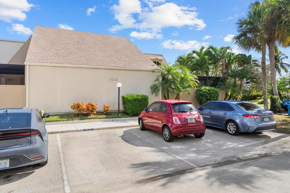 1100 SE Mitchell Avenue #101 Port St. Lucie, FL 34952