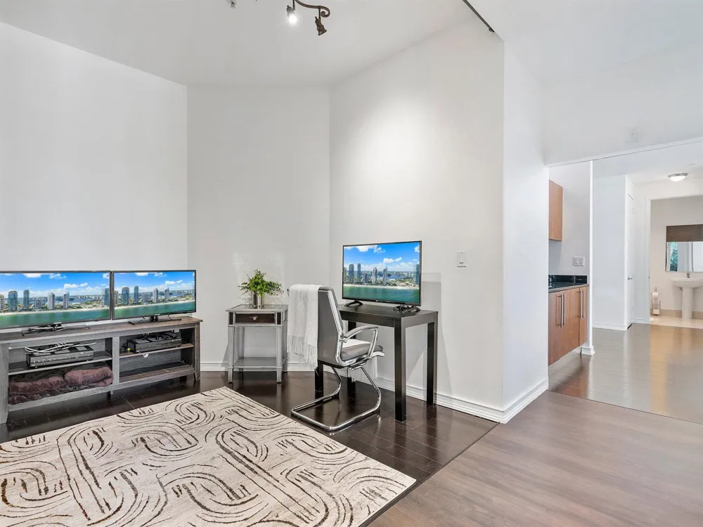 18101 Collins Avenue #401 Sunny Isles Beach, FL 33160
