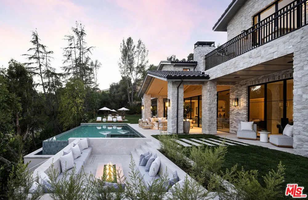 5544 Hoback Glen Road Hidden Hills, CA 91302