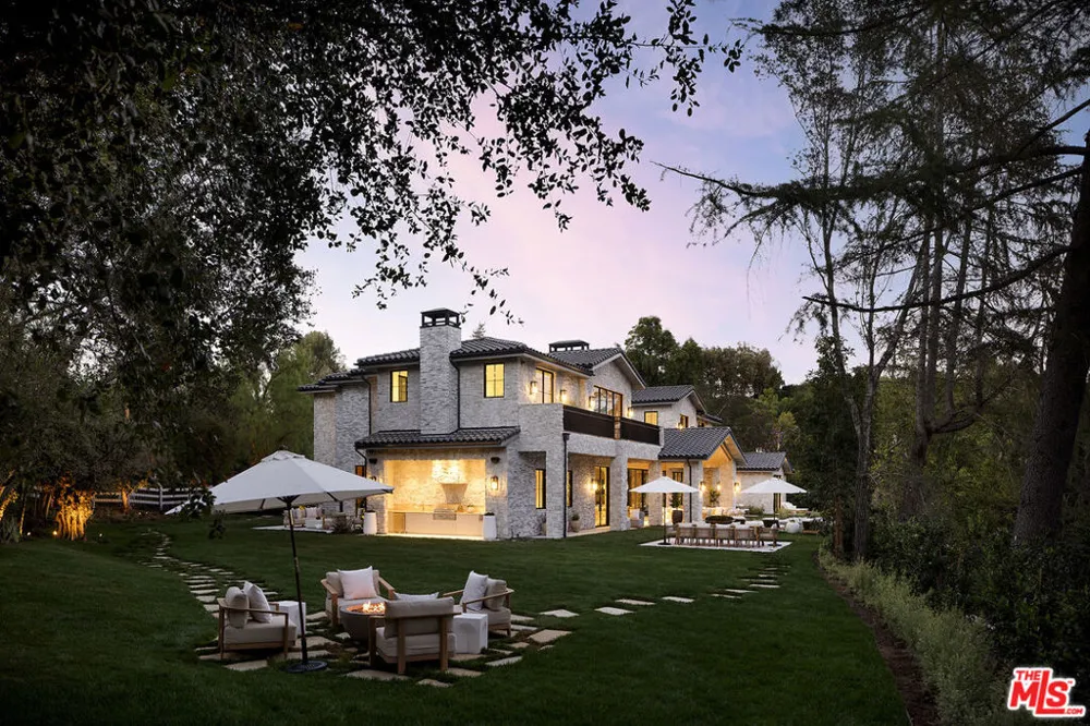 5544 Hoback Glen Road Hidden Hills, CA 91302