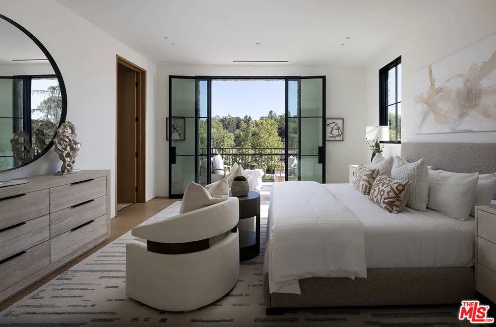 5544 Hoback Glen Road Hidden Hills, CA 91302