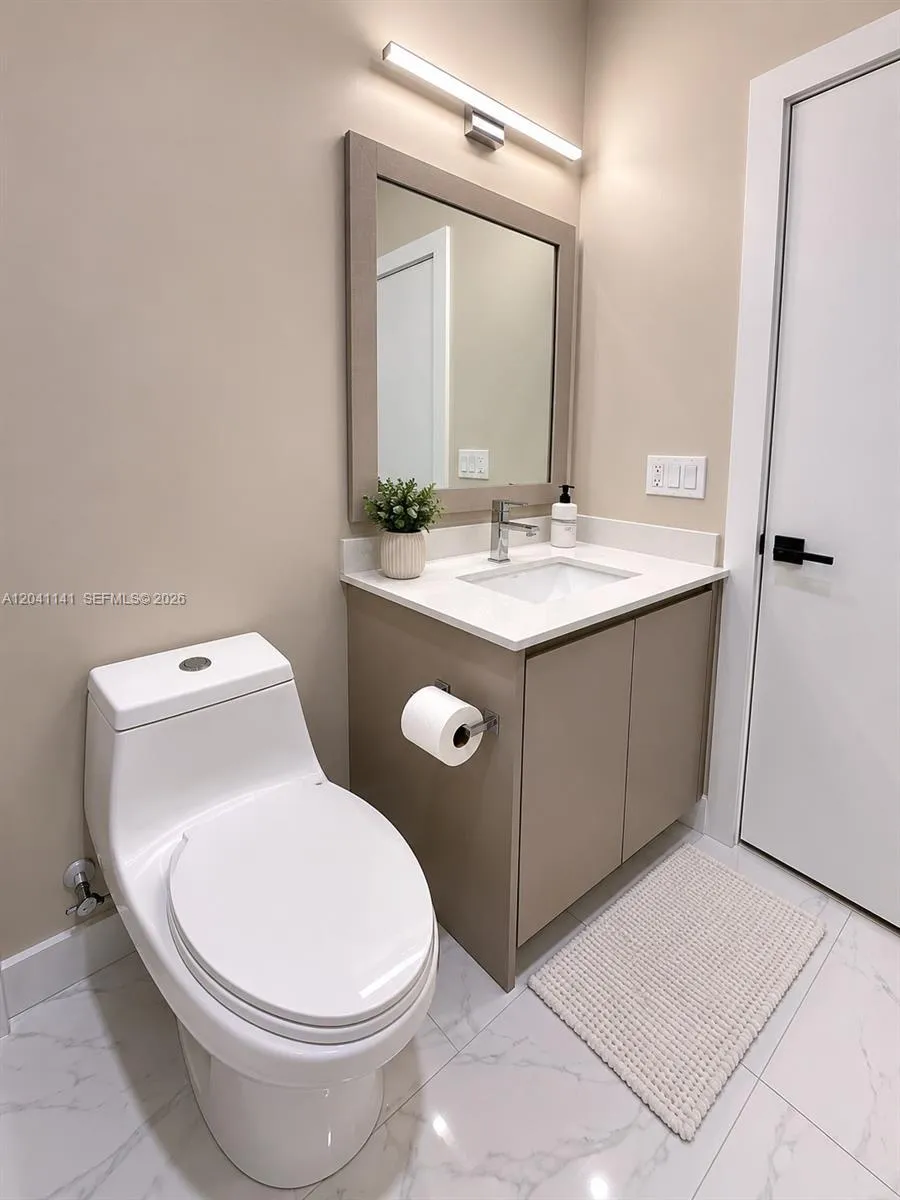 2505 NE 193rd St #4211 Miami, FL 33180