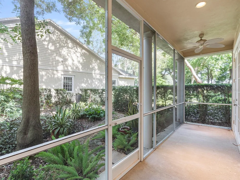 1223 COUNTRY CLUB OAKS CIRCLE Orlando, FL 32804
