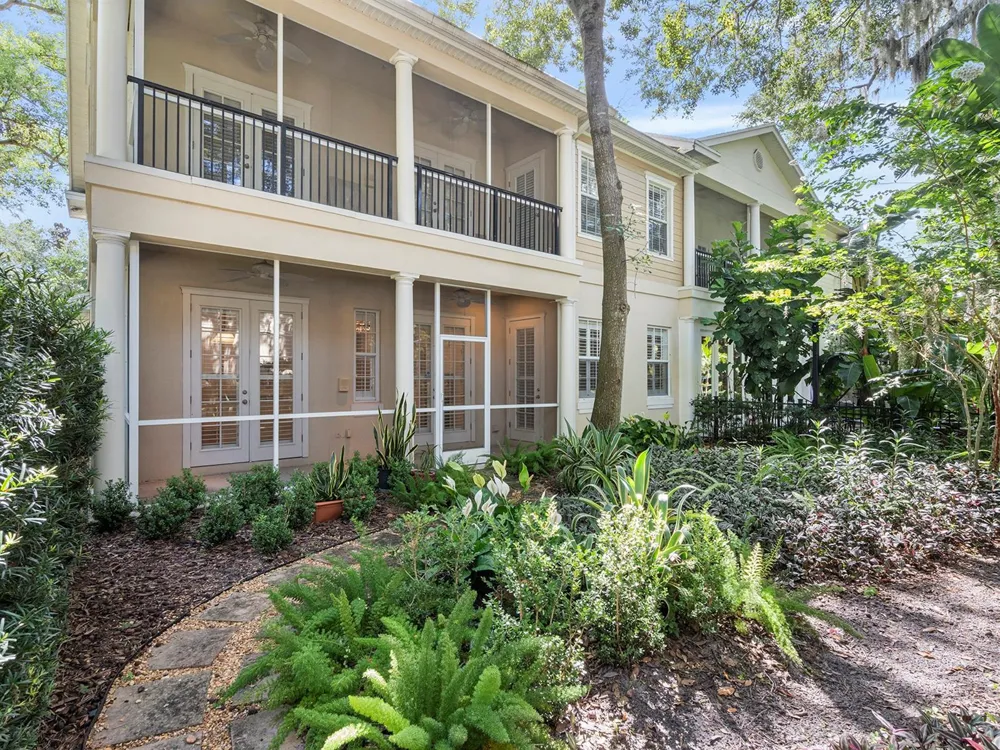 1223 COUNTRY CLUB OAKS CIRCLE Orlando, FL 32804